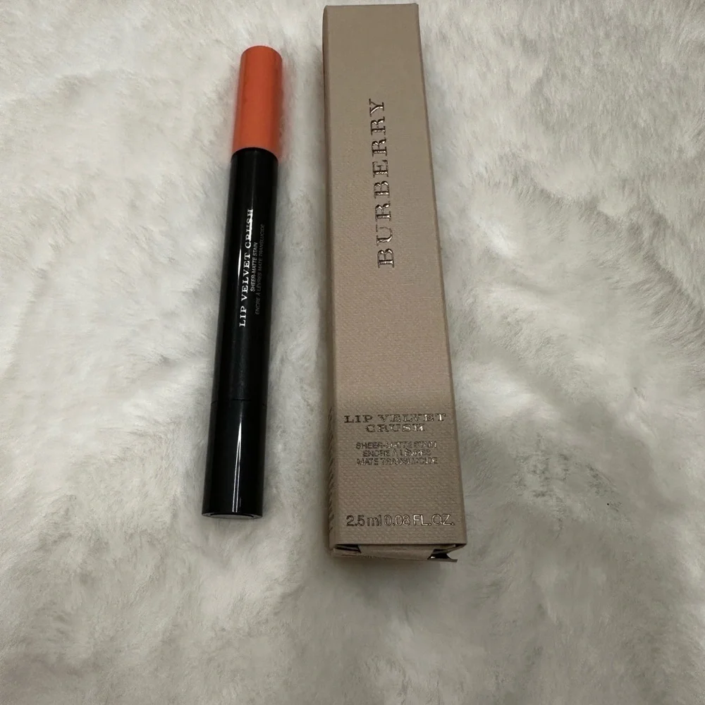 Burberry Lip Velvet Crush - sugar pink